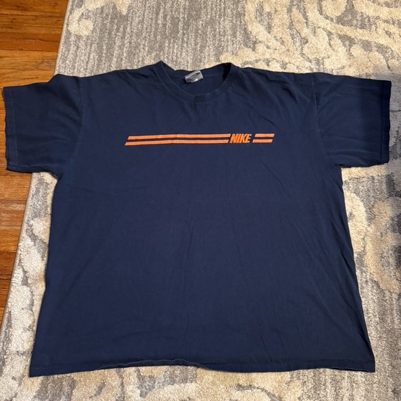 Nike Dark Blue Tshirt With Orange Short Sleeve Adult Size X-Large‎ - Picture 1 of 6